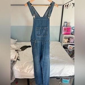 Maternity Boohoo overalls
